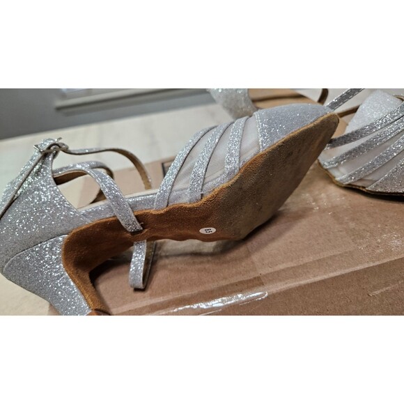 Gray Strappy Silver Buckle Round Toe High Heels Women's Sandel Size 8.5 - Picture 2 of 8